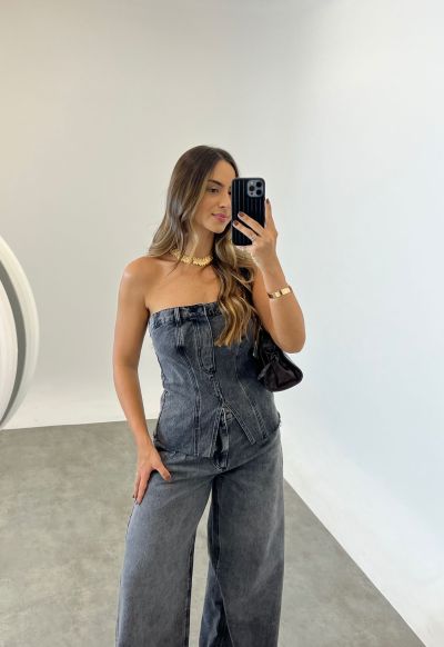 Top Recortes Frame Black Estonado